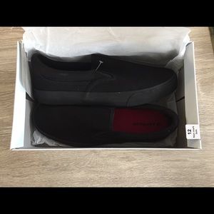 NIB Airwalk slipon skate shoes, Men’s 12